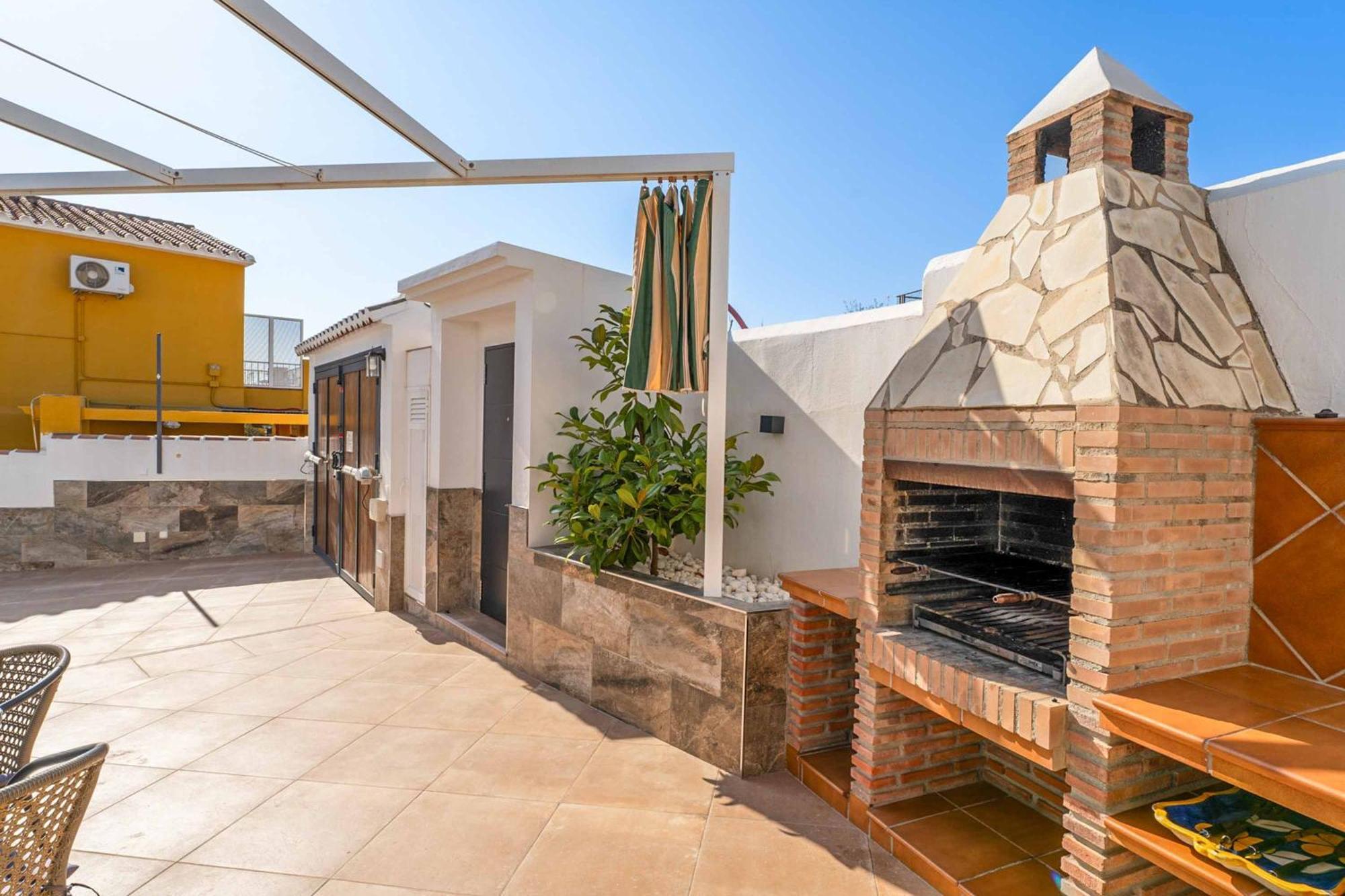 Lola Exotica Villa