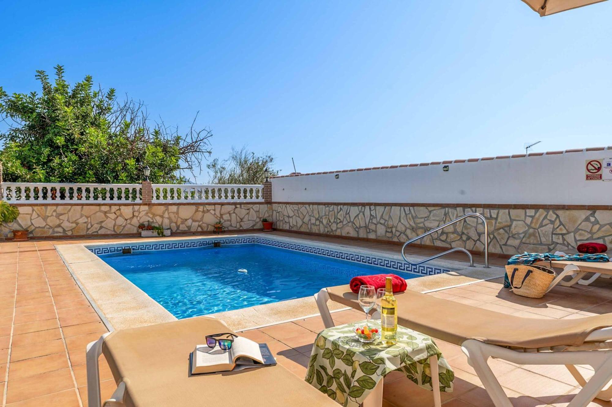 Lola Exotica Villa *
