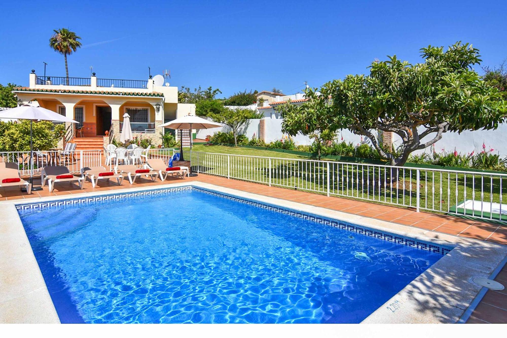 Lola Exotica Villa *