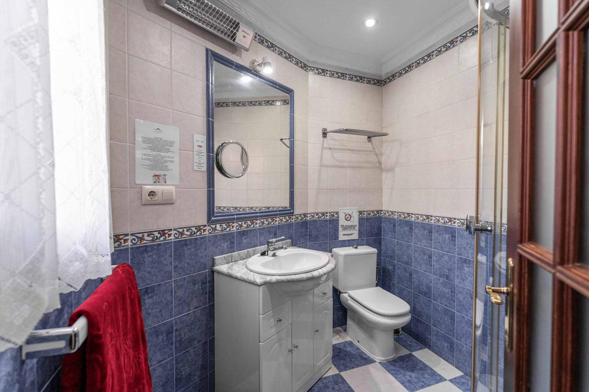 Lola Exotica Villa *