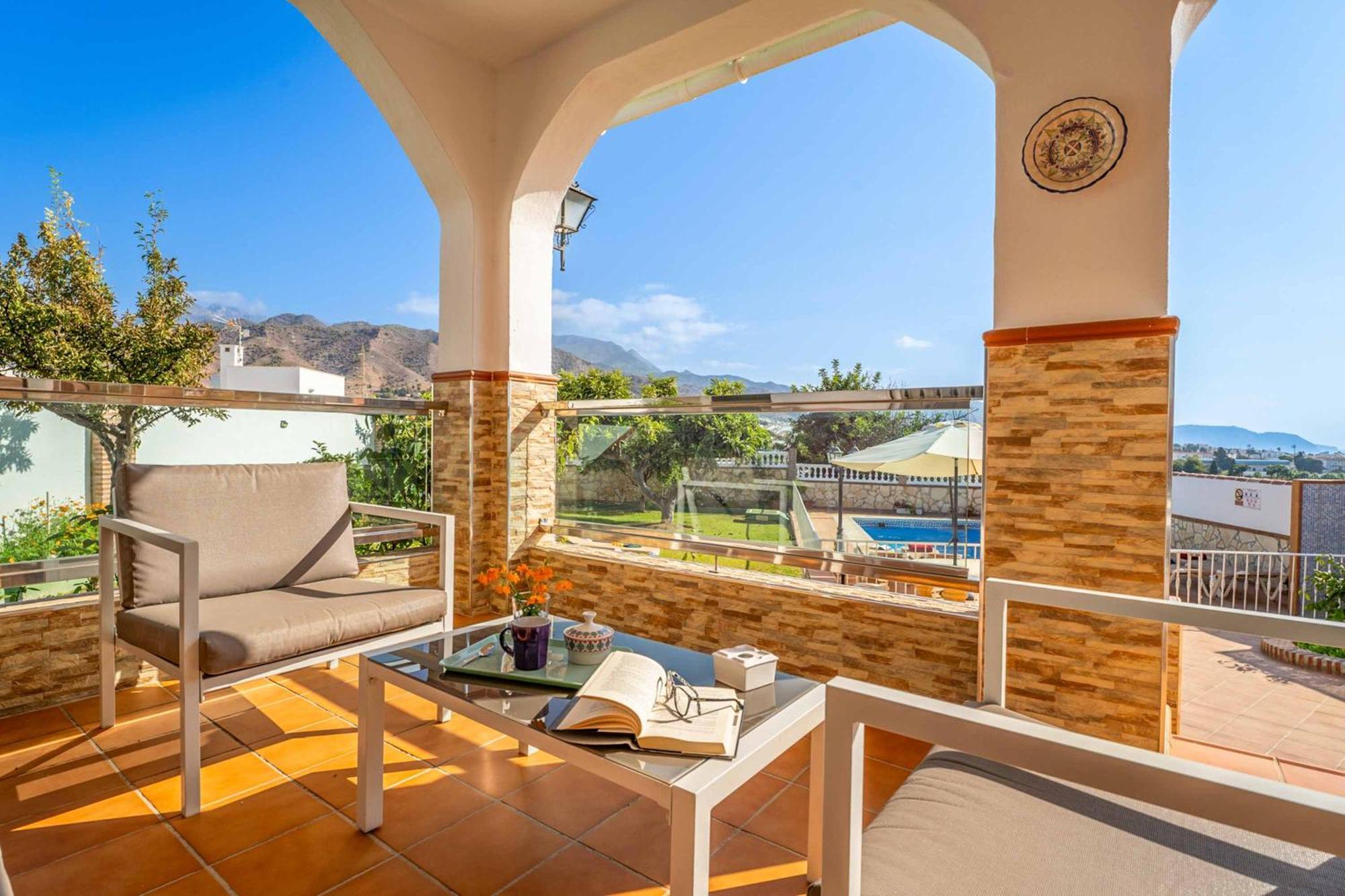 Lola Exotica Villa