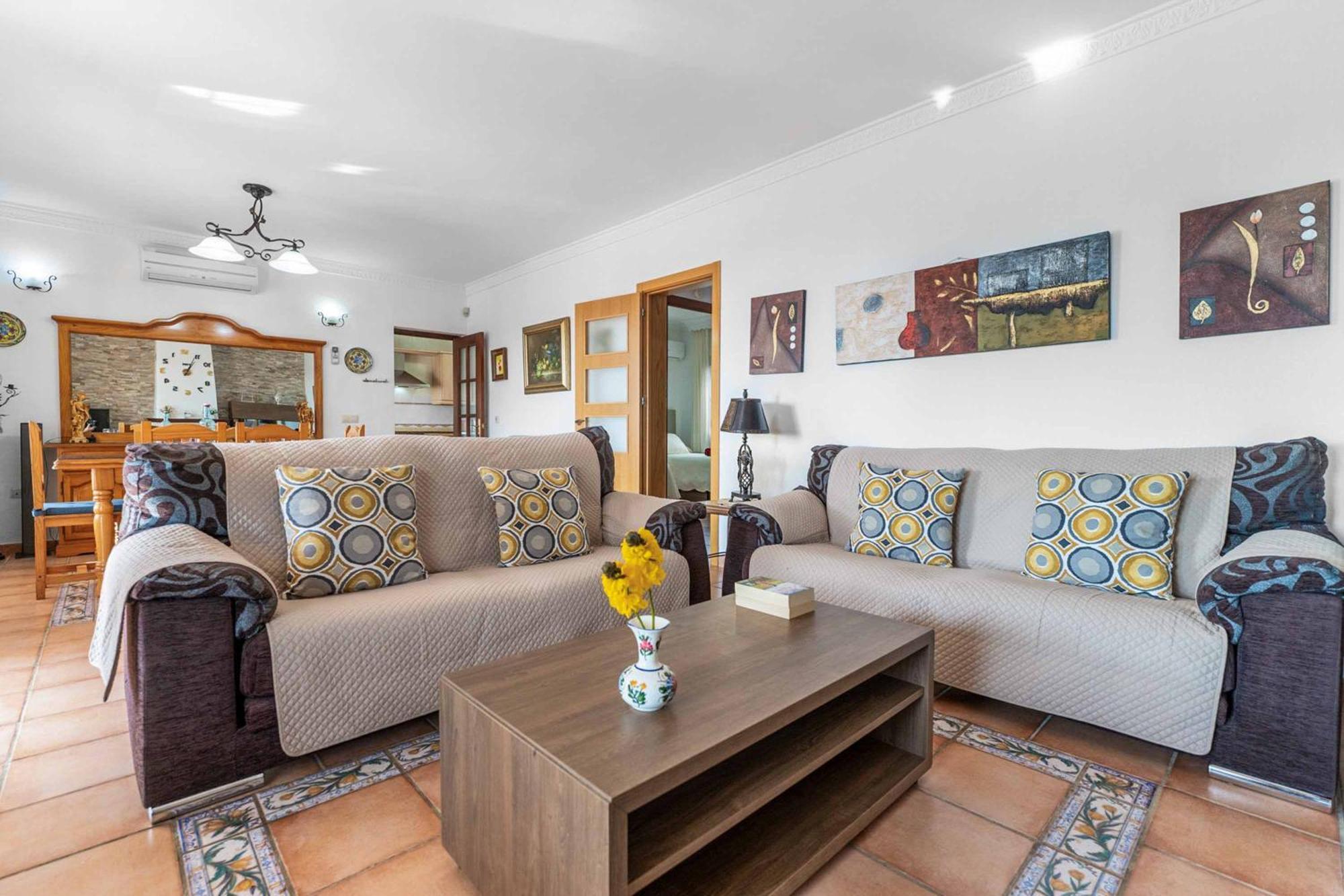 Lola Exotica Villa Nerja